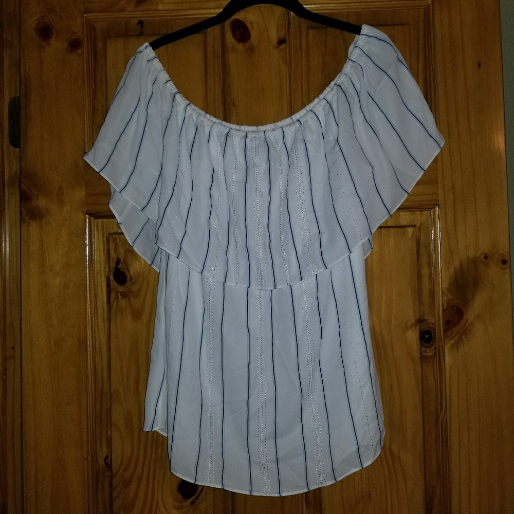 White House Black Market blouse top size Medium